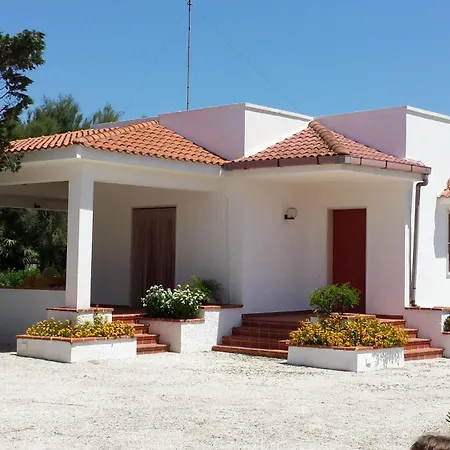 Anna Con Campo Da Tennis Gallipoli Lido Pizzo Villa *
